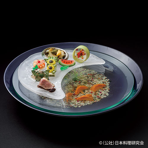 日本料理専門書「日本料理 花鏡 - 翔庖会30周年記念」和食 レシピ title 【月刊日本料理9月号発刊】 表紙の料理：「残夏響秋」稲葉